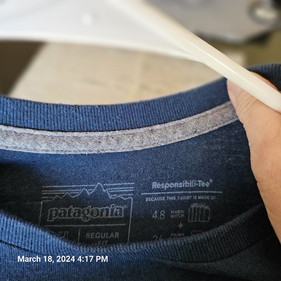 Patagonia long sleeve responsibility t shirt - Picture 8 of 8